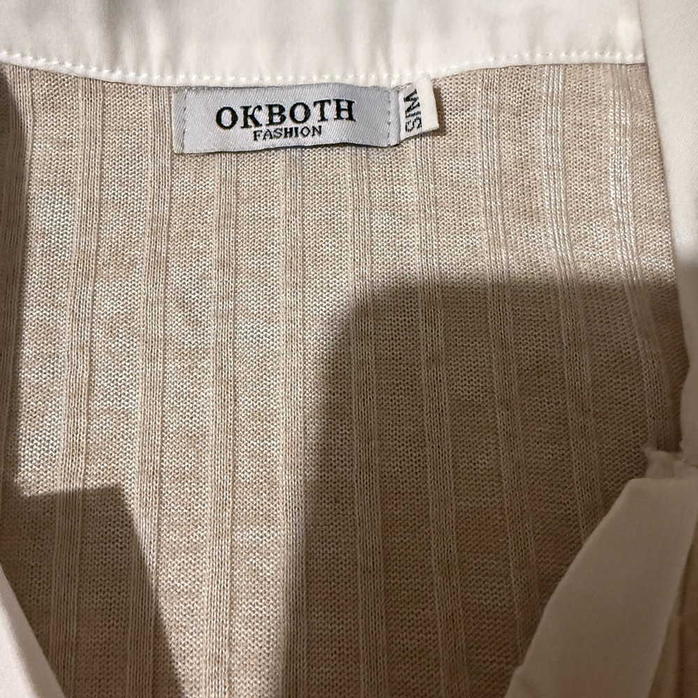 Sweater - Picture 4 of 4